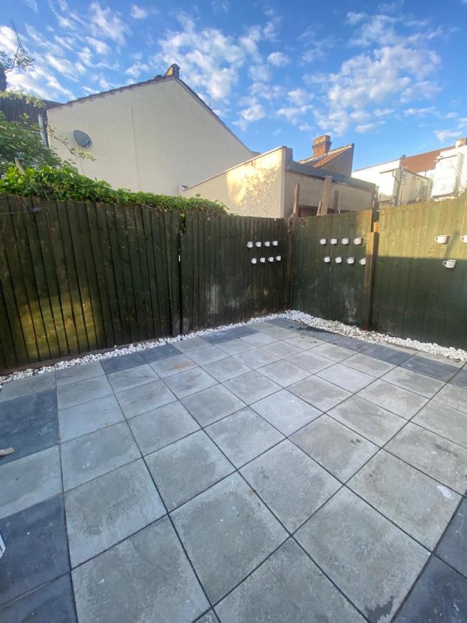 Cosy House In Newham Apartamento Londres Exterior foto